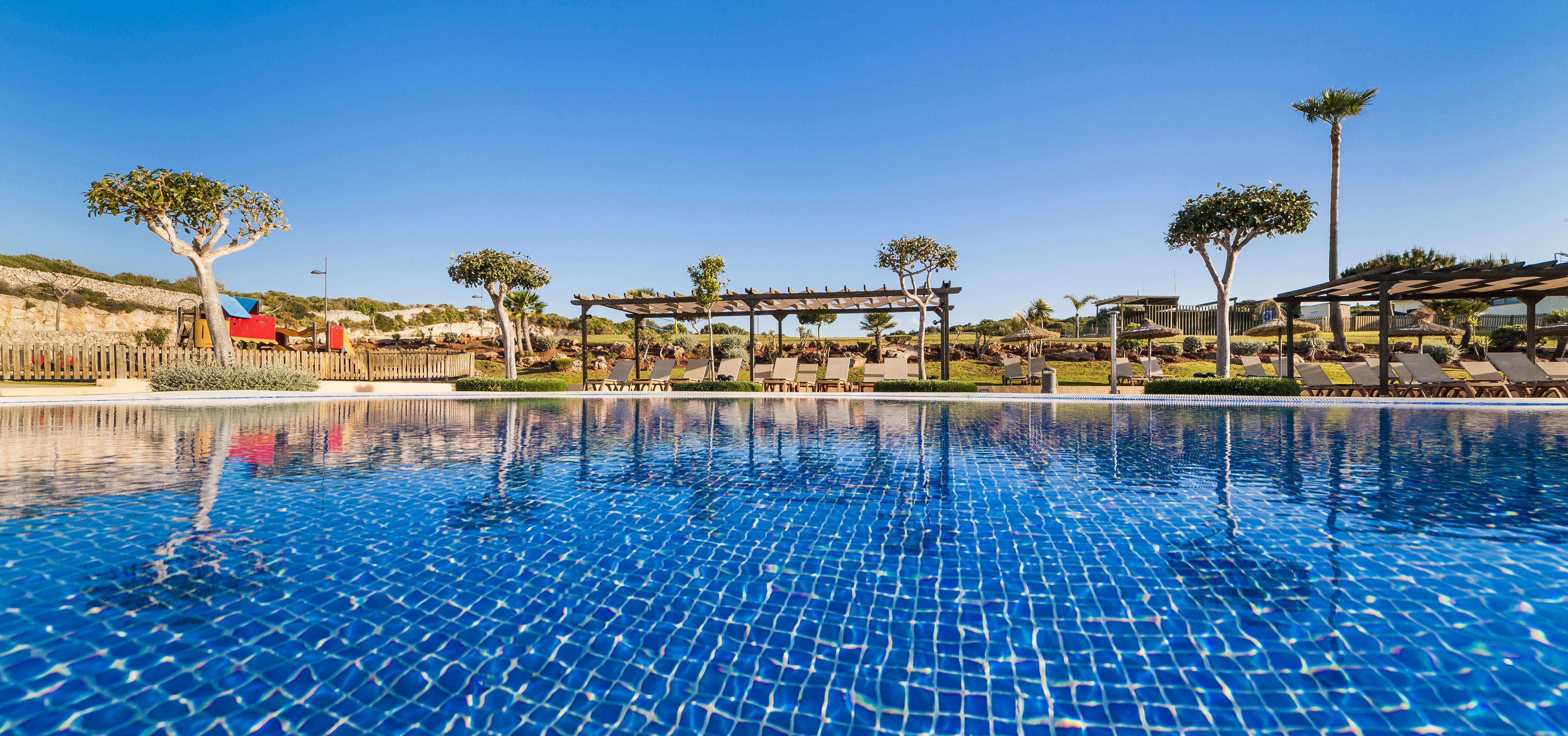Insotel Punta Prima Resort Esterno foto